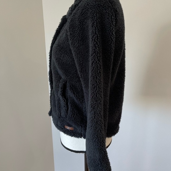 Billabong cozy days black sherpa jacket in a size large - Picture 5 of 15